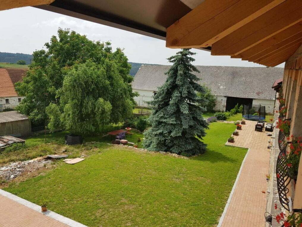 Penzion Tvrz Dub U Tabora Ratiborske Hory Екстер'єр фото