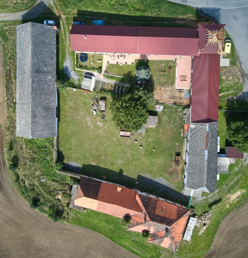 Penzion Tvrz Dub U Tabora Ratiborske Hory Екстер'єр фото